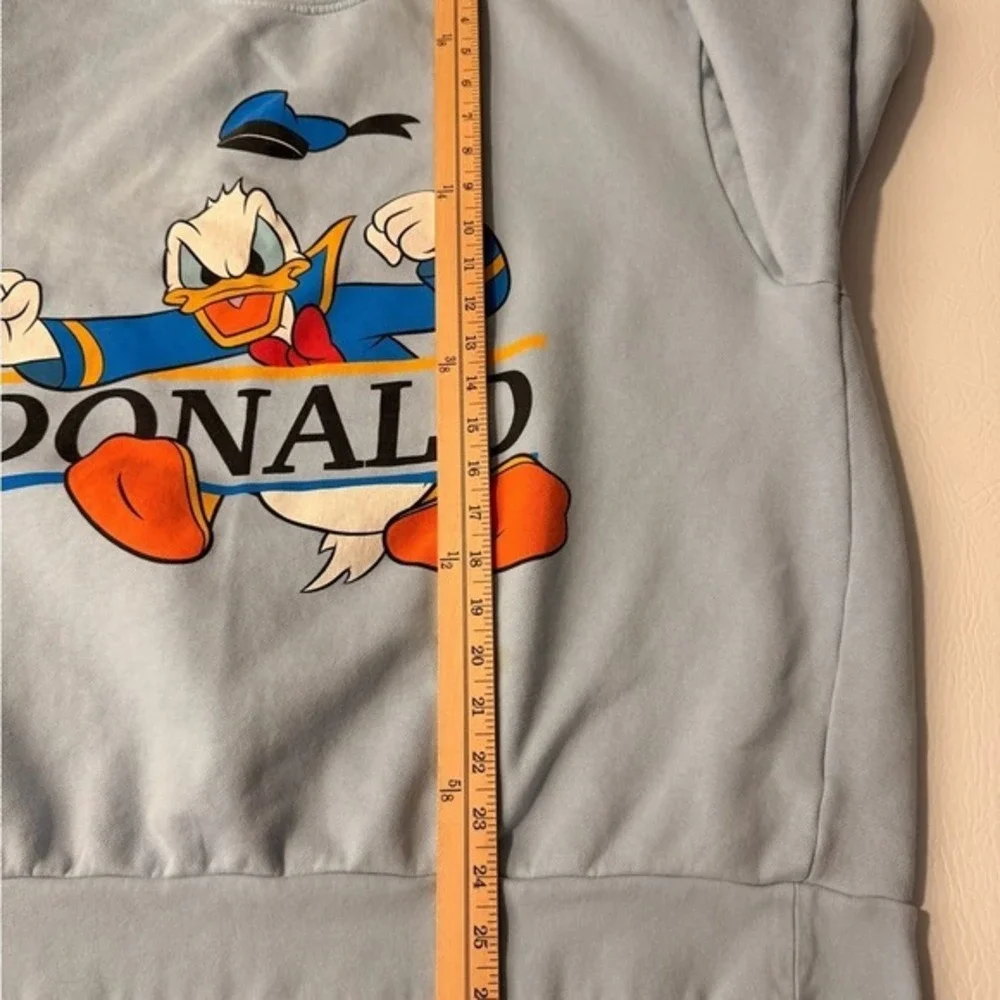 Disney Blue Donald Duck Sweater Size XL‎